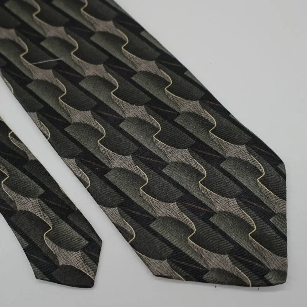 J. Ferrar Abstract Green Tan Jacquard‎ Print Short Wide Silk Tie